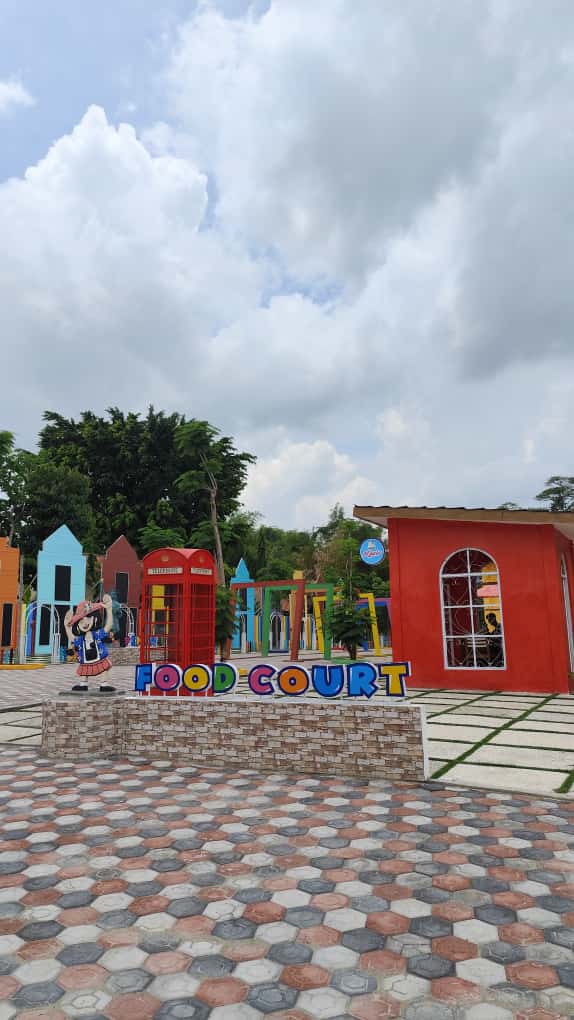 Food Court